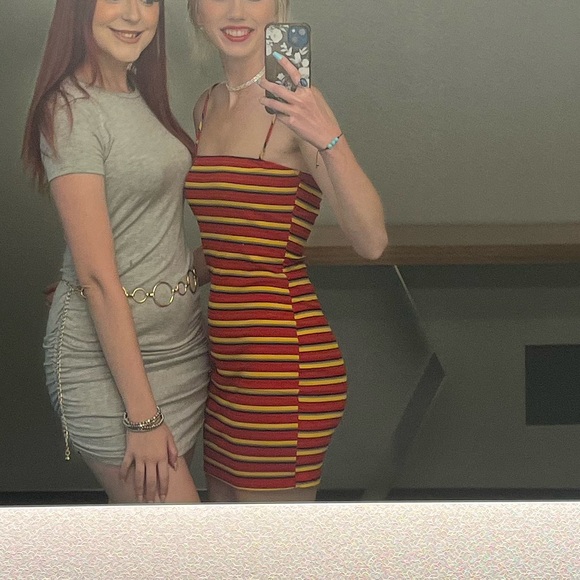 Windsor dress- good condition- striped and form fitting. Willing to negotiate. - Picture 5 of 5